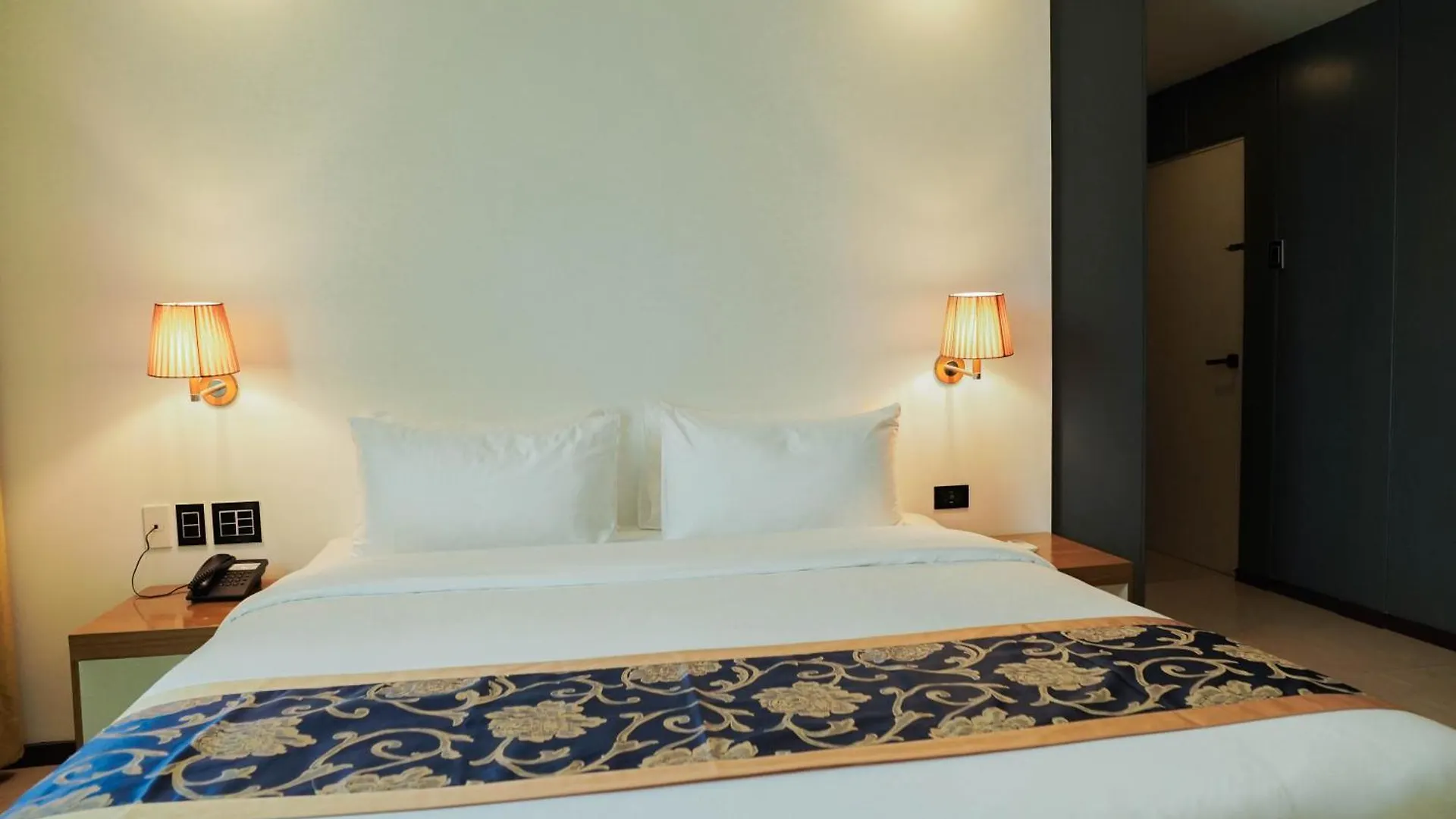 Dancenter Luxury Retreat Angeles City Pampanga Formerly Hevea Resort Apartment