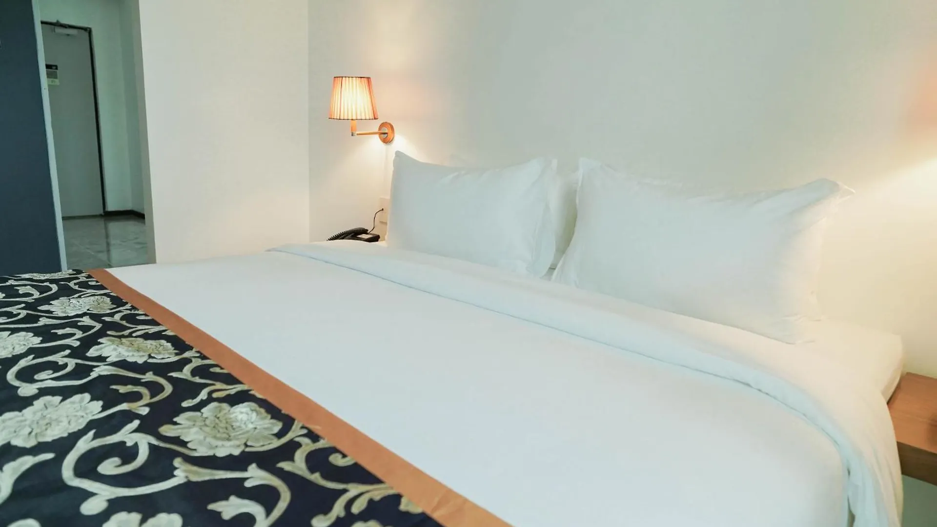 Dancenter Luxury Retreat Angeles City Pampanga Formerly Hevea Resort Apartmán