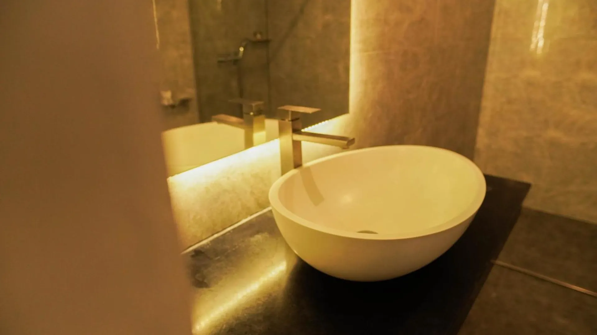Dancenter Luxury Retreat Angeles City Pampanga Formerly Hevea Resort 0*,